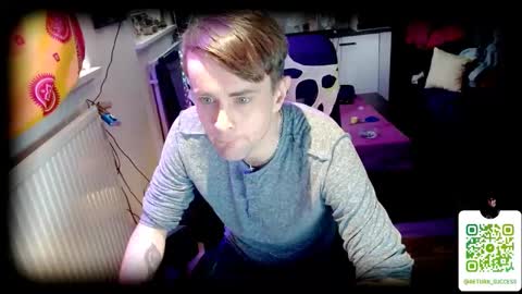 Snapshot of yyscript chatting on January 2025 12:08:01 PM online show from January 2025 12:08:01 PM