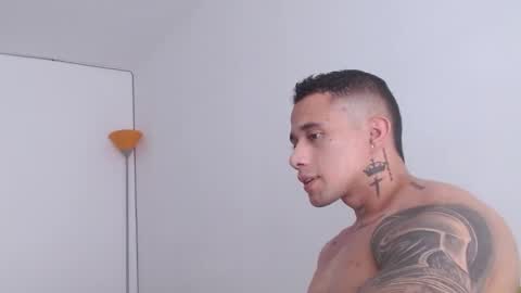 Snapshot of zac_colleng07 chatting on February 2025 06:49:02 PM Zac Colleng online show from February 2025 06:49:02 PM