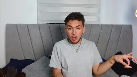 Zack  online show from October 2025 03:43:02 AM