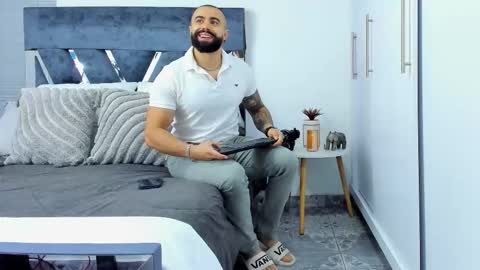 Richard online show from December 2025 12:32:01 PM