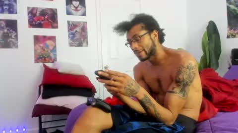 Snapshot of zack_piphermax chatting on June 2026 01:24:02 PM Zack Pipher online show from June 2026 01:24:02 PM