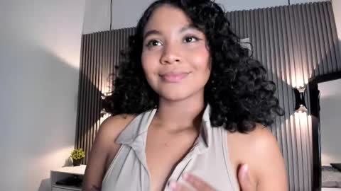 zafira online show from February 2026 04:05:02 AM