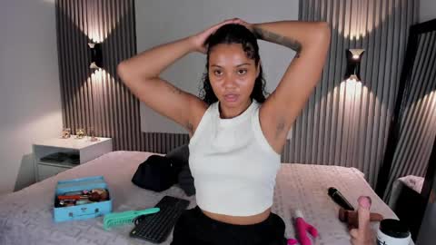 Snapshot of zafiiraa chatting on May 2026 03:58:02 AM zafira online show from May 2026 03:58:02 AM
