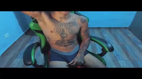 BiG Zafiro online show from November 2025 04:49:01 PM