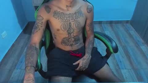 BiG Zafiro online show from November 2025 02:05:01 PM