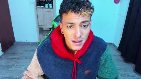 BiG Zafiro online show from March 2026 11:02:02 AM