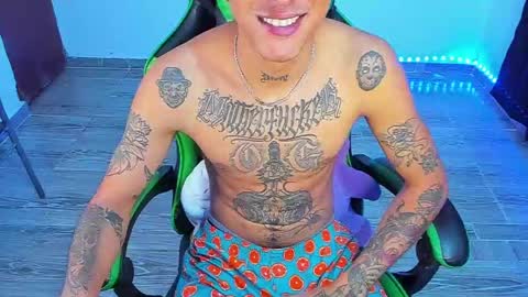 Snapshot of zafirocum chatting on May 2026 12:32:01 PM BiG Zafiro online show from May 2026 12:32:01 PM