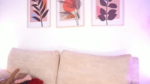 Zara Williams online show from January 2025 05:37:01 PM