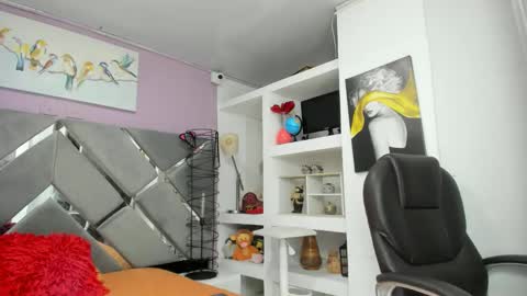 ZAIRA online show from March 2026 02:12:01 AM