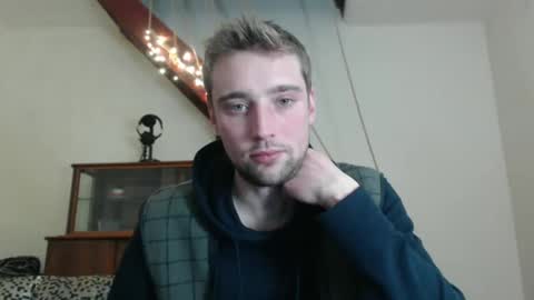 Snapshot of zakonezach chatting on December 2024 06:28:02 PM zakonezach online show from December 2024 06:28:02 PM