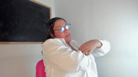 Danna online show from October 2025 11:12:02 PM