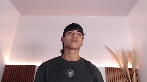 Zander online show from January 2025 02:40:01 AM