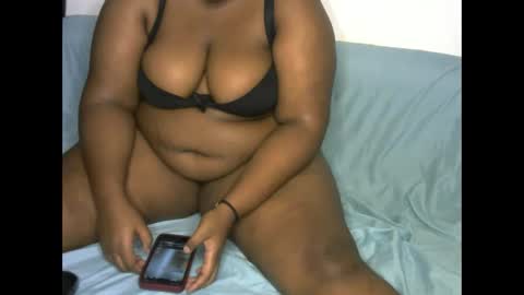 zandile22 online show from November 2025 04:01:01 AM