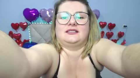 zannadreil online show from February 2025 05:11:02 AM