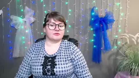 zannadreil online show from November 2025 07:12:01 PM