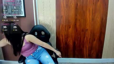 Snapshot of zara_andersson chatting on October 2025 01:54:01 PM Zara online show from October 2025 01:54:01 PM