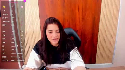Snapshot of zara_andersson chatting on October 2025 01:00:02 PM Zara online show from October 2025 01:00:02 PM