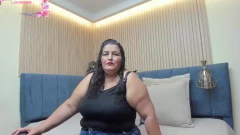 Snapshot of zara_milf_ chatting on July 2026 12:14:02 PM zara online show from July 2026 12:14:02 PM