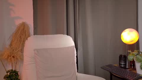 Snapshot of zara_nova chatting on June 2026 03:36:01 PM Zara Nova online show from June 2026 03:36:01 PM