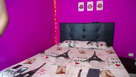 ZARA ANYELINA online show from January 2025 05:52:01 AM