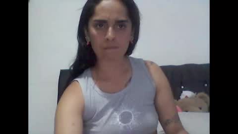 zaraa_lopez online show from March 2026 10:02:02 PM