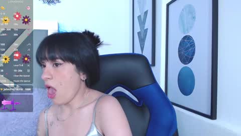 zaradames_ online show from February 2025 11:34:01 AM