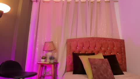 Zara . online show from October 2025 12:07:02 PM