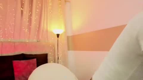 Snapshot of zaradulce chatting on June 2026 12:39:01 PM Zara . online show from June 2026 12:39:01 PM