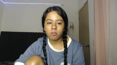 Snapshot of zarah_v chatting on May 2026 10:54:02 AM Fernanda online show from May 2026 10:54:02 AM