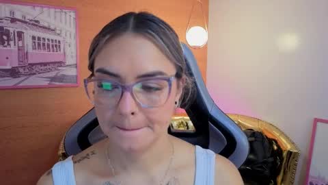 Snapshot of zarcasutra_t chatting on April 2026 12:43:01 PM Isabella online show from April 2026 12:43:01 PM