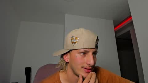 Zarcoo online show from April 2026 04:46:01 AM