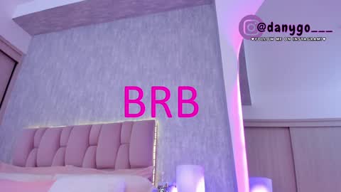 Snapshot of zarianaevanz chatting on January 2025 01:37:02 AM Zariana online show from January 2025 01:37:02 AM