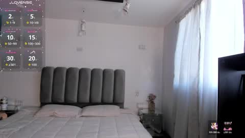 Zarina Waynne online show from April 2026 01:42:02 PM