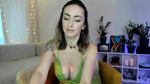 Snapshot of zefir_ka_ chatting on February 2025 12:14:02 PM Zefir ka online show from February 2025 12:14:02 PM