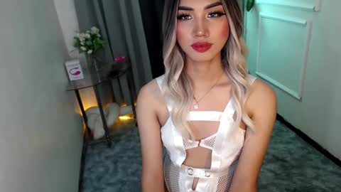 zelainalovetocum online show from February 2025 05:09:02 AM