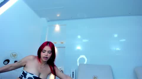 Snapshot of zenda_evans chatting on October 2025 04:33:01 AM Zenda Evans online show from October 2025 04:33:01 AM