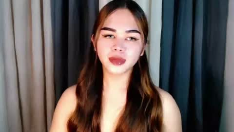 Snapshot of zendaya_amore chatting on June 2026 01:54:02 PM Zendaya online show from June 2026 01:54:02 PM