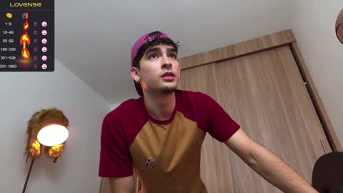 Zenn online show from January 2025 01:04:02 PM