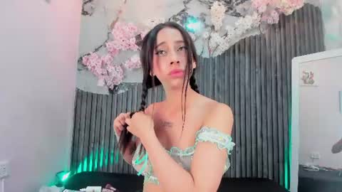 Snapshot of zephyra_bms chatting on June 2026 03:31:02 AM SOFIA online show from June 2026 03:31:02 AM