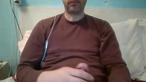 Snapshot of zeus00811 chatting on April 2026 06:03:02 AM zeus online show from April 2026 06:03:02 AM