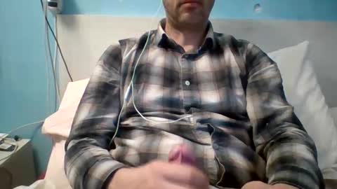 Snapshot of zeus00811 chatting on April 2026 05:27:02 AM zeus online show from April 2026 05:27:02 AM
