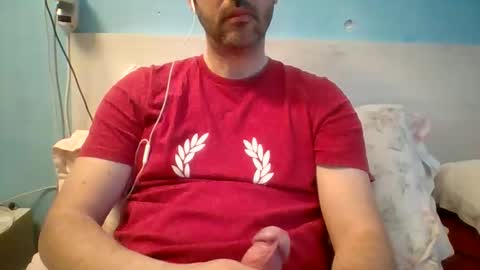 Snapshot of zeus00811 chatting on April 2026 05:37:02 AM zeus online show from April 2026 05:37:02 AM