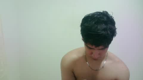 zeus_183 online show from April 2026 08:07:02 AM