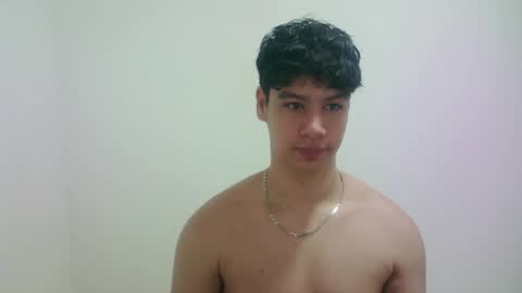 Snapshot of zeus_183 chatting on April 2026 04:28:02 AM zeus_183 online show from April 2026 04:28:02 AM
