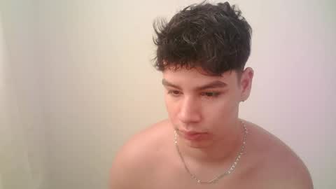 Snapshot of zeus_183 chatting on June 2026 02:33:01 PM zeus_183 online show from June 2026 02:33:01 PM
