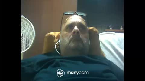 Snapshot of zeusdioss chatting on May 2026 03:44:01 AM zeusdioss online show from May 2026 03:44:01 AM