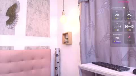 ZHAMIRA  ANDRES online show from July 2026 08:11:02 PM