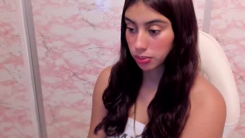 Snapshot of zharyt_18 chatting on October 2025 12:36:01 AM Sharit Robins online show from October 2025 12:36:01 AM