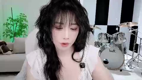 zhen online show from October 2025 07:03:01 PM