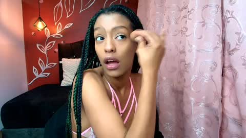 Zia Green online show from December 2024 12:05:01 PM